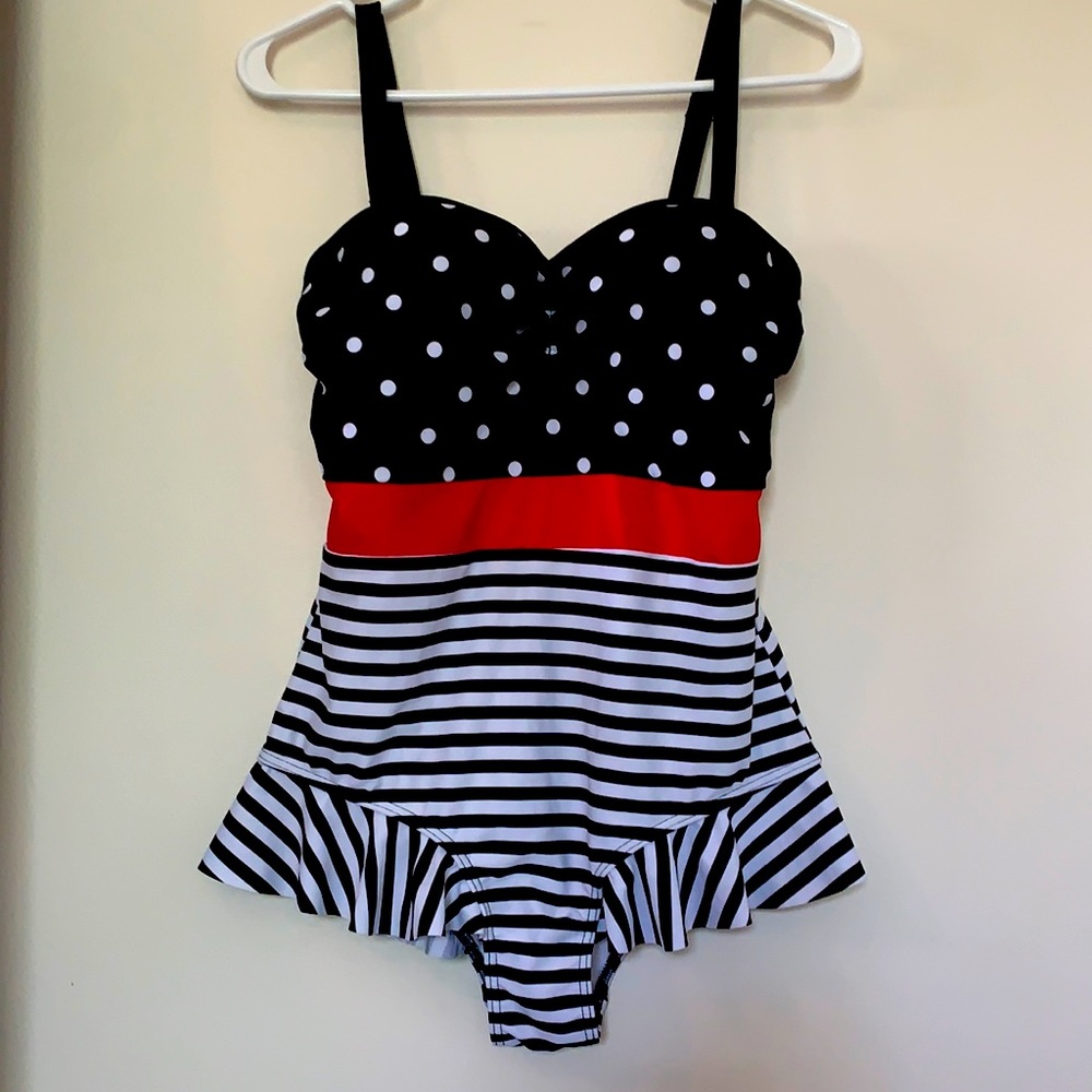 NWOT ModCloth Swimwear